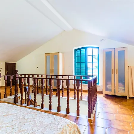 Nyaraló House At Peniche - Consolacao *